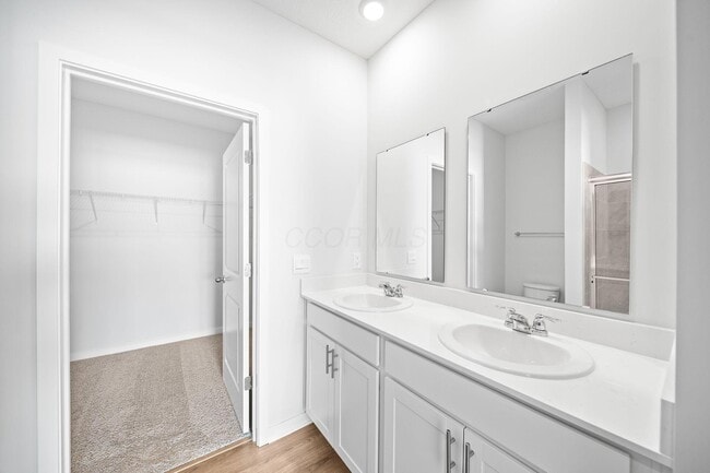 Building Photo - 511 Darliene Dr