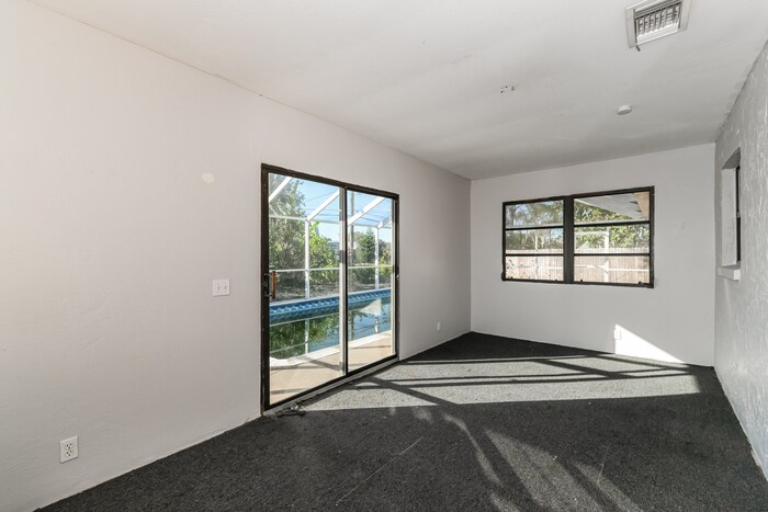 Building Photo - 7286 Jonas Rd