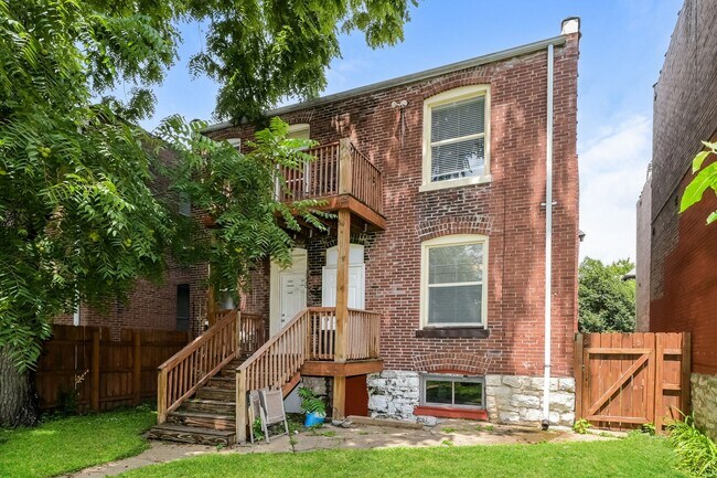 Building Photo - 3926 Botanical Ave
