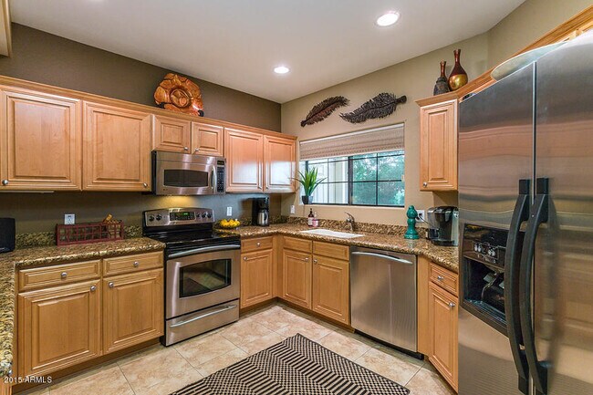 Building Photo - 7609 E Indian Bend Rd