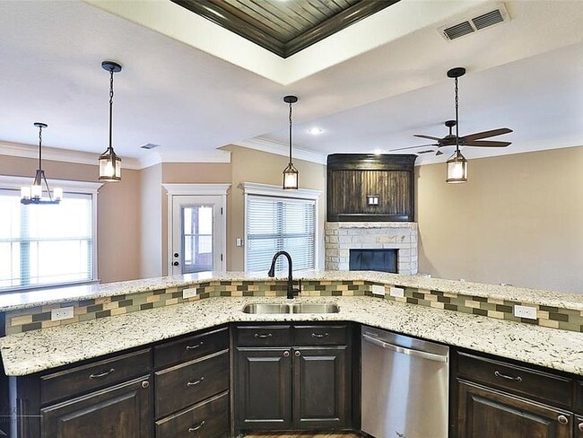 Building Photo - 7420 Tuscany Dr