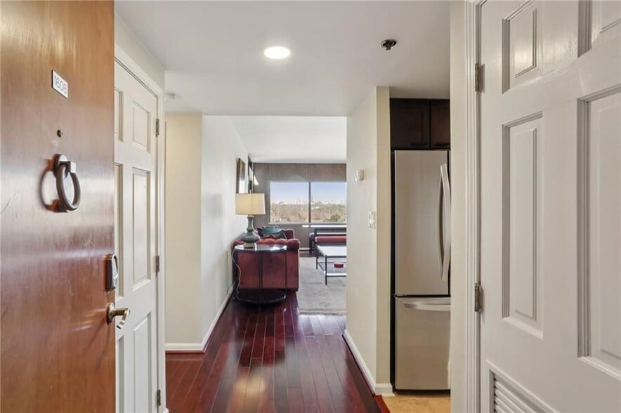 Building Photo - 1130 Piedmont Ave NE