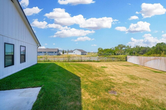 Building Photo - 3614 W Angel St