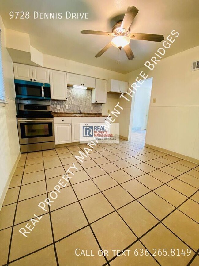 Building Photo - 9728 Dennis Dr