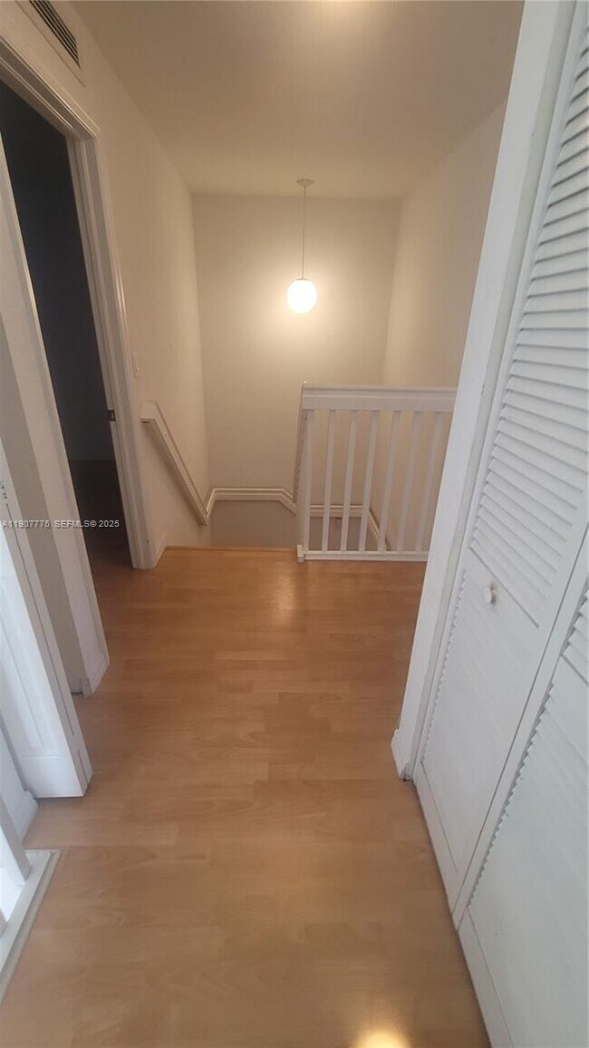 Building Photo - 11400 NW 34th Pl