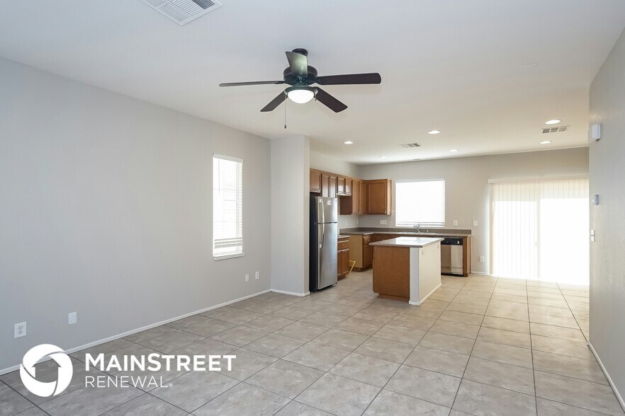 Building Photo - 4052 Oliver Sagebrush Dr