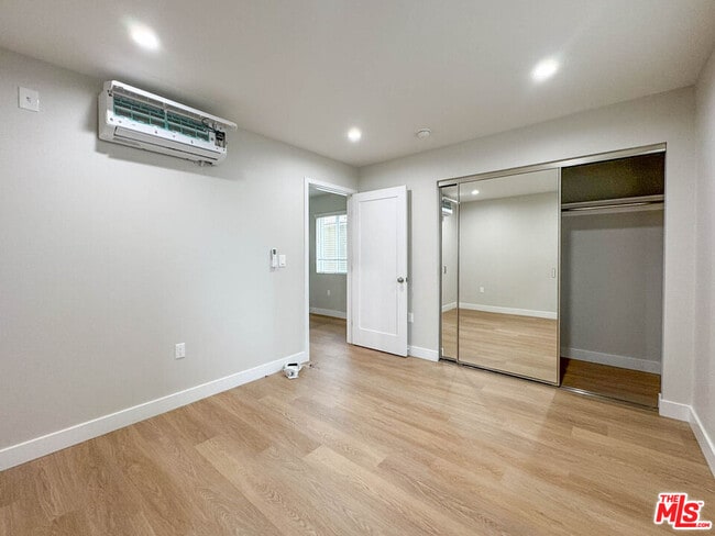 Building Photo - 316 Ximeno Ave