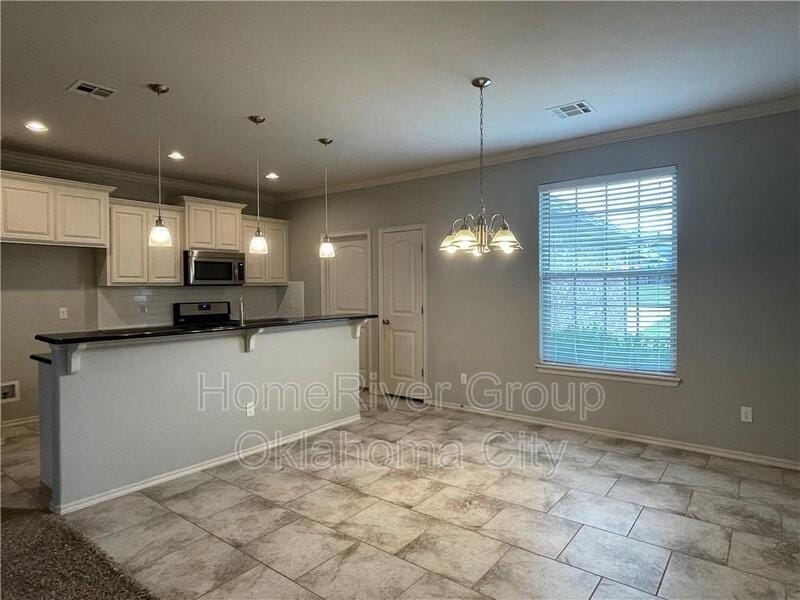 Building Photo - 2200 Mill Creek Way