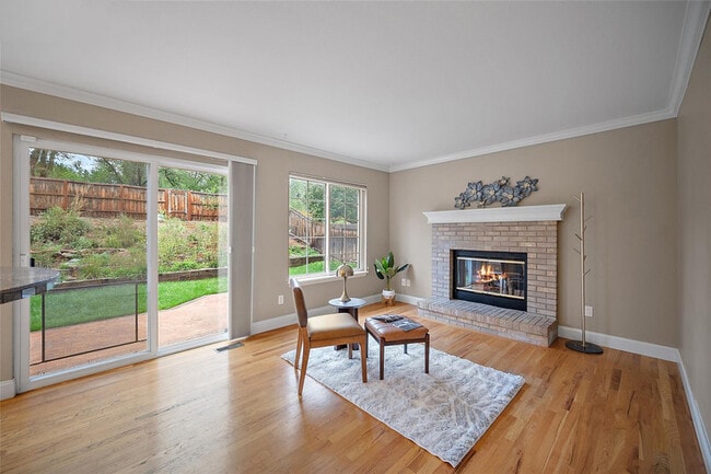Building Photo - 1169 Beacon Hill Way