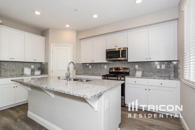 Building Photo - 2646 Miller Run Ln