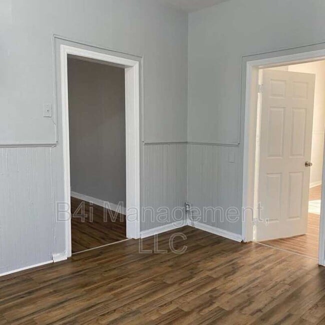Building Photo - 1056 High Falls Rd
