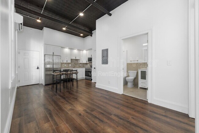 Building Photo - 2151 Colerain Ave