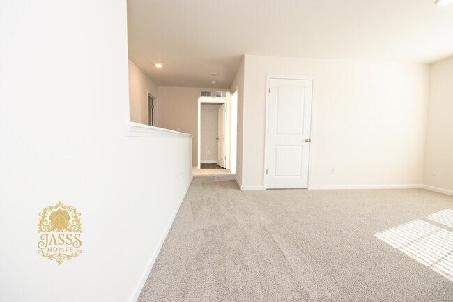 Building Photo - 1361 Secrest Cmns Dr
