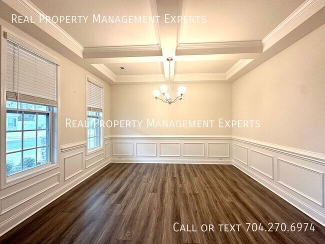 Building Photo - 2166 Black Forest Cove