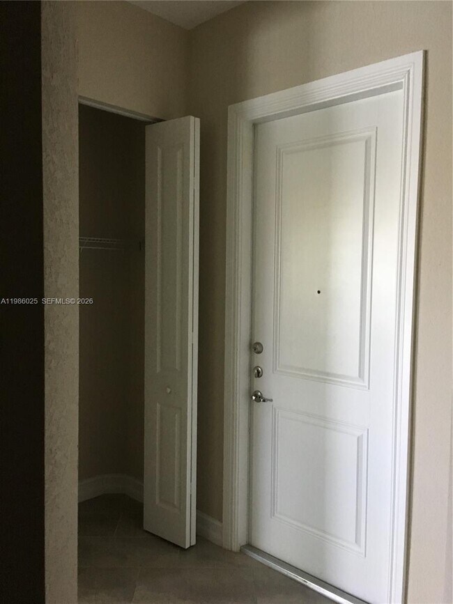 Building Photo - 1501 SW 113th Ave