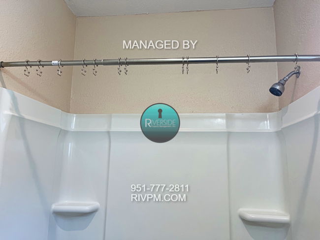 Building Photo - Available now! One bed, one bath ADU with ...