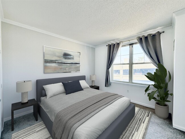 Building Photo - 300 Mamaroneck Ave