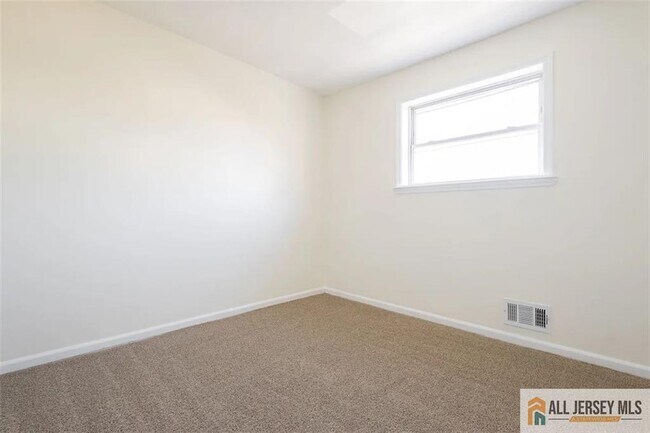 Building Photo - 234 Inza St