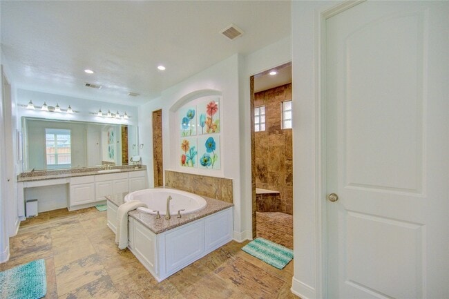 Building Photo - 10702 Claythorne Ct
