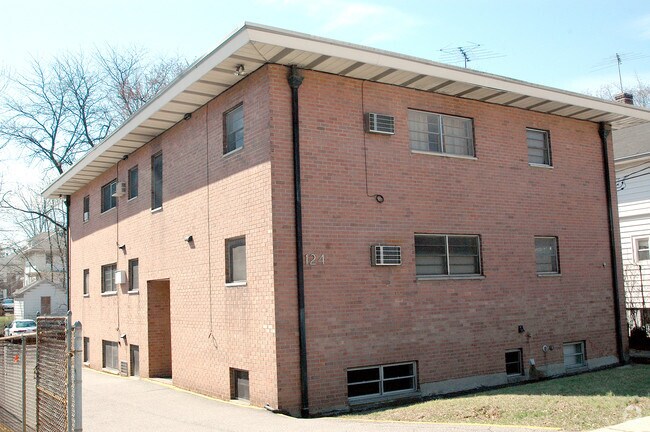 Primary Photo - 126 Johnson St