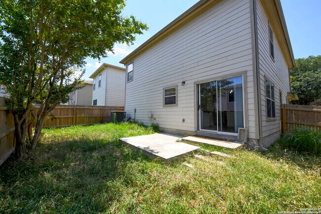 Building Photo - 16134 Branching Oaks