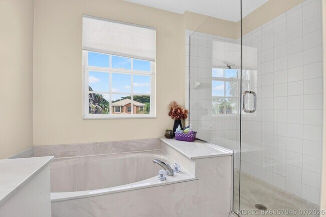 Building Photo - 5018 Starblaze Dr