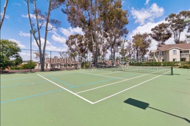 Building Photo - 669 Diamond Way
