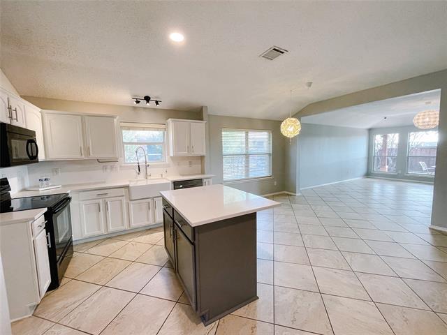 Building Photo - 9570 Revolution Way
