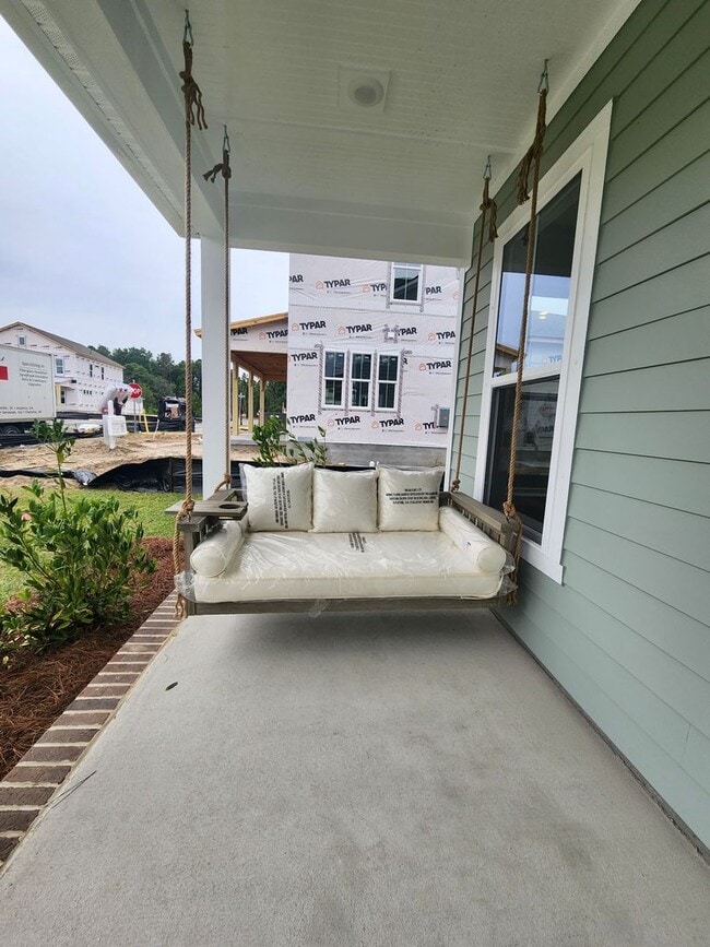 Building Photo - Gorgeous 4 bedroom home in Point Hope - Ch...