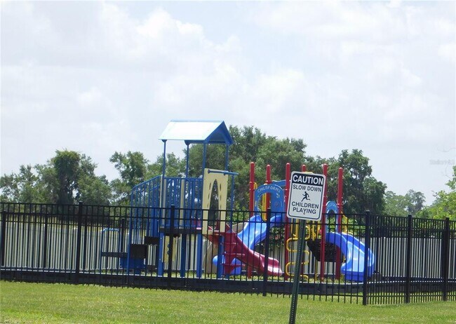 Building Photo - 3199 Turret Dr