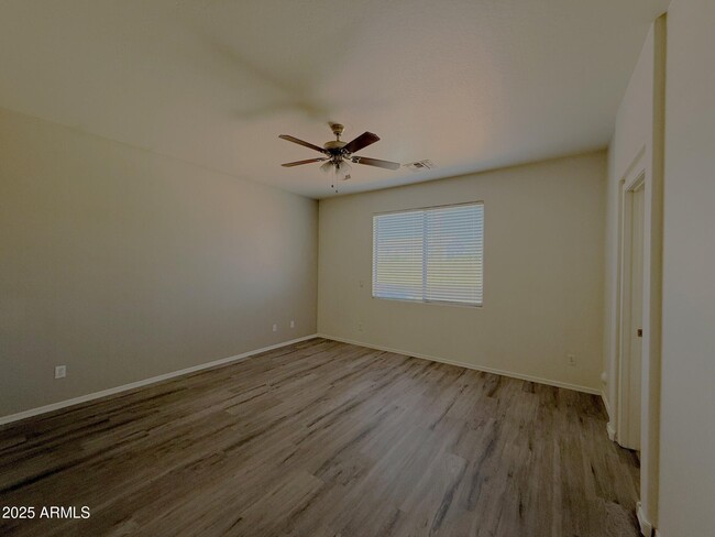 Building Photo - 6872 W Darrel Rd