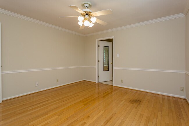 Building Photo - 1230 Timbergrove Ln