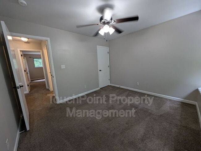 Building Photo - 9111 Sharonbrook Dr
