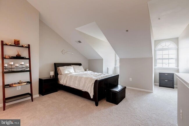 Building Photo - 324 Cameron Station Blvd