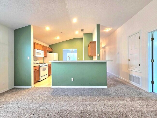 Building Photo - 2497 Redoubt Ave