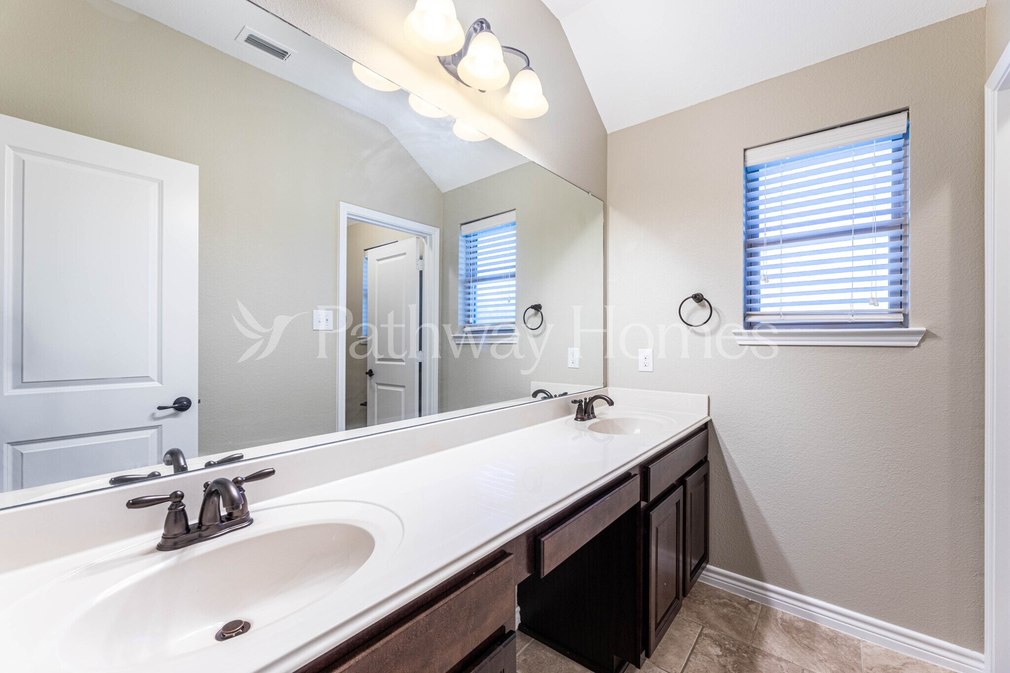 Building Photo - 119 Highwood Ave