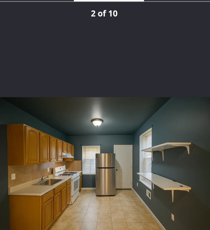 Building Photo - 2115 Sigel St