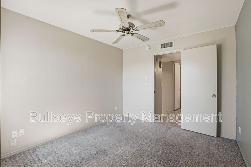 Building Photo - 18624 N 93rd Ave