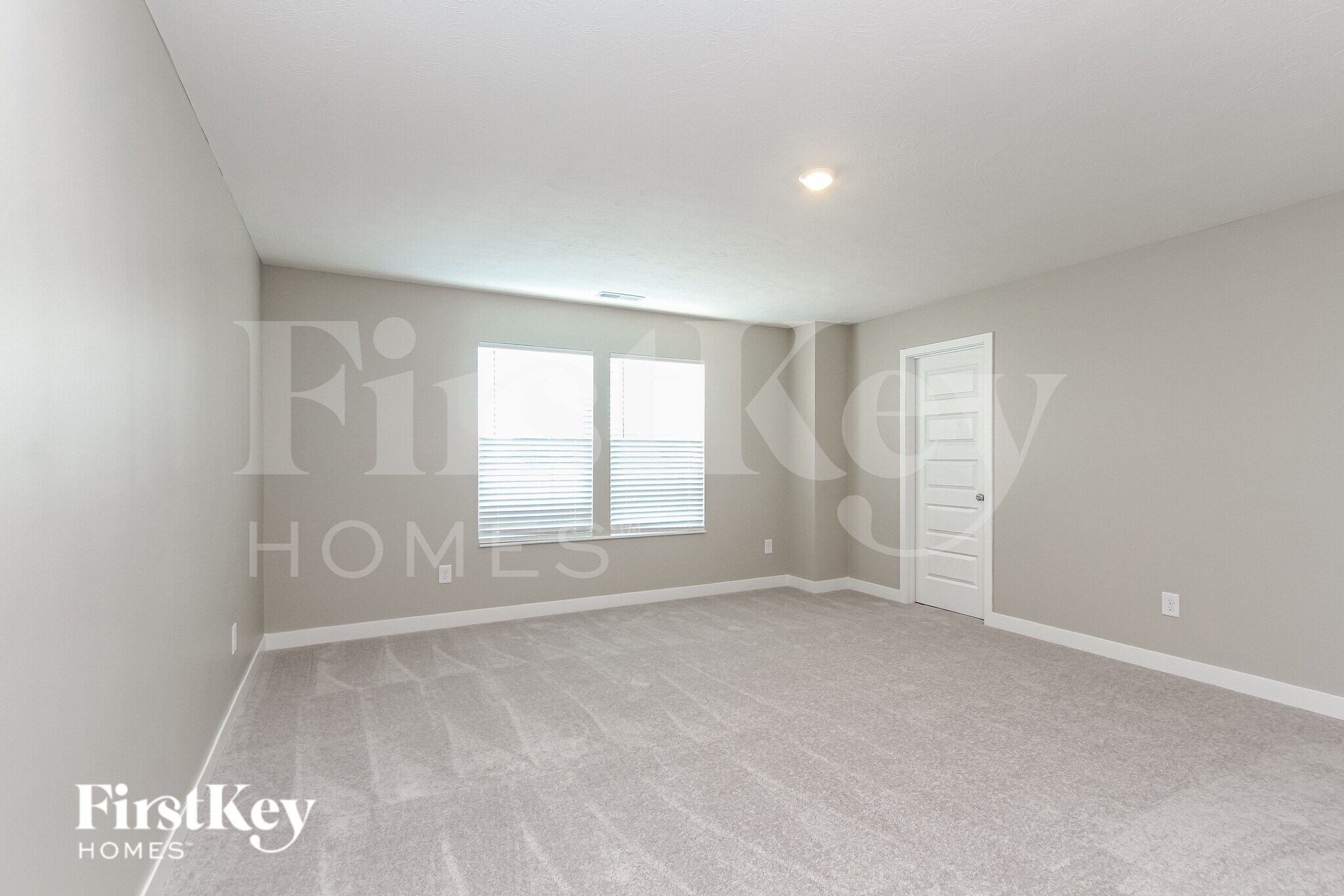 Building Photo - 930 Shadow Dr