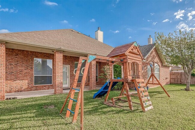 Building Photo - 21711 Cozy Hollow Ln