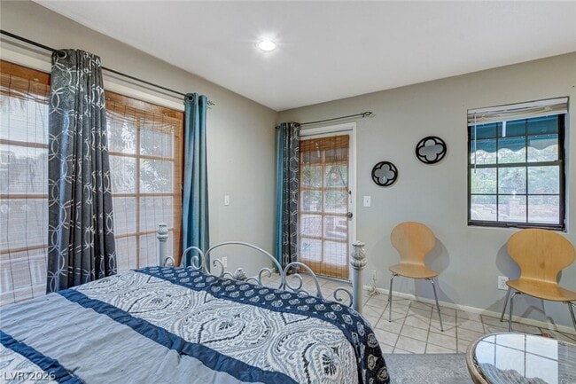 Building Photo - 7001 Alamitos Cir