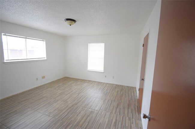 Building Photo - 4353 Brinkley St