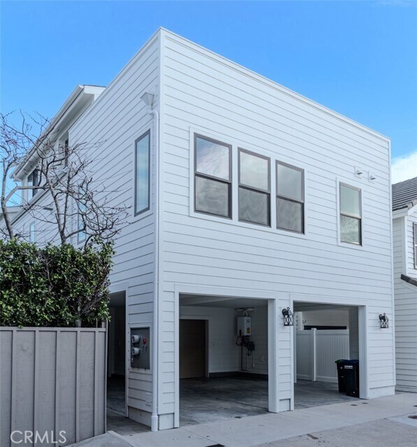 Building Photo - 603 Acacia Ave