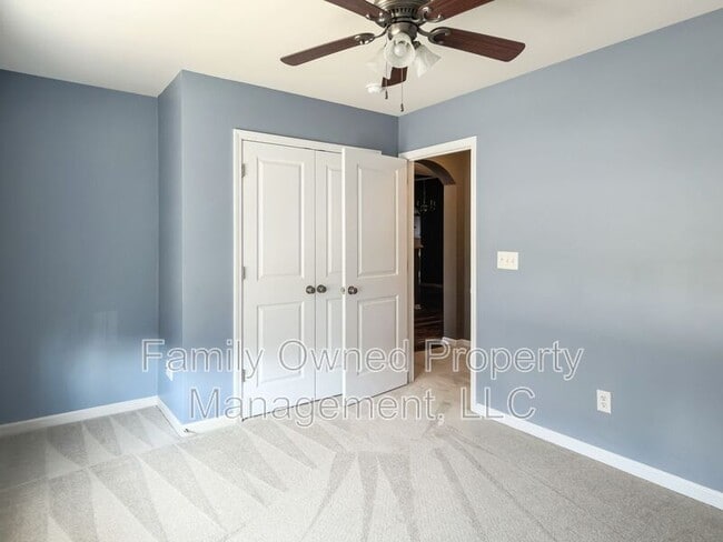 Building Photo - 266 Mayfield Dr