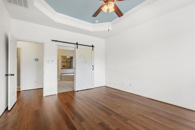 Building Photo - 9431 Copper Cove Ln