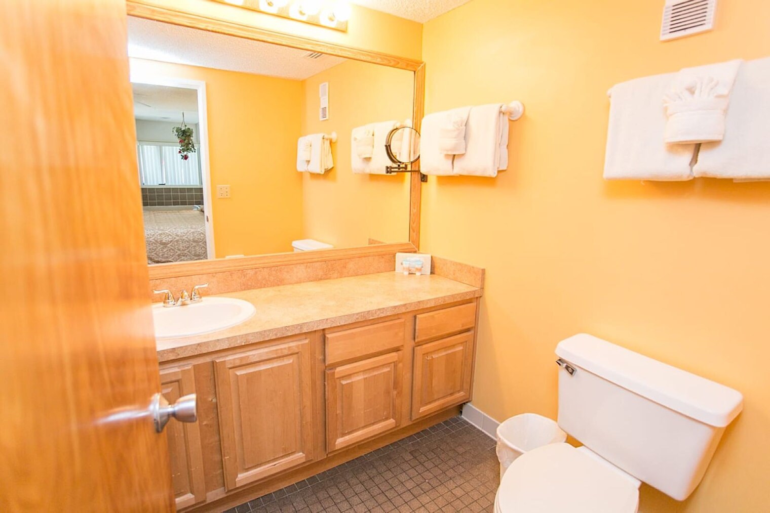 Building Photo - 160 Ocean Hibiscus Dr