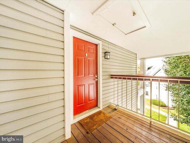 Building Photo - 9907 Boysenberry Way