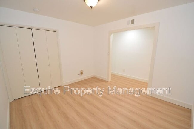 Building Photo - 13515 W Telegraph Rd
