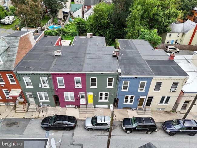 Building Photo - 464 Lafayette St