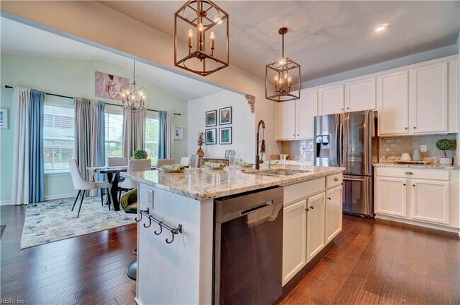 Building Photo - 800 Corcormant Ln